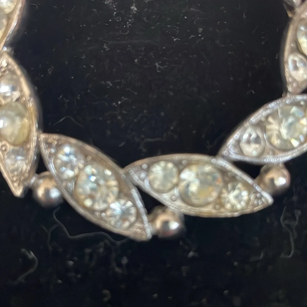 Vintage Elegant Silver Crystal Brooch